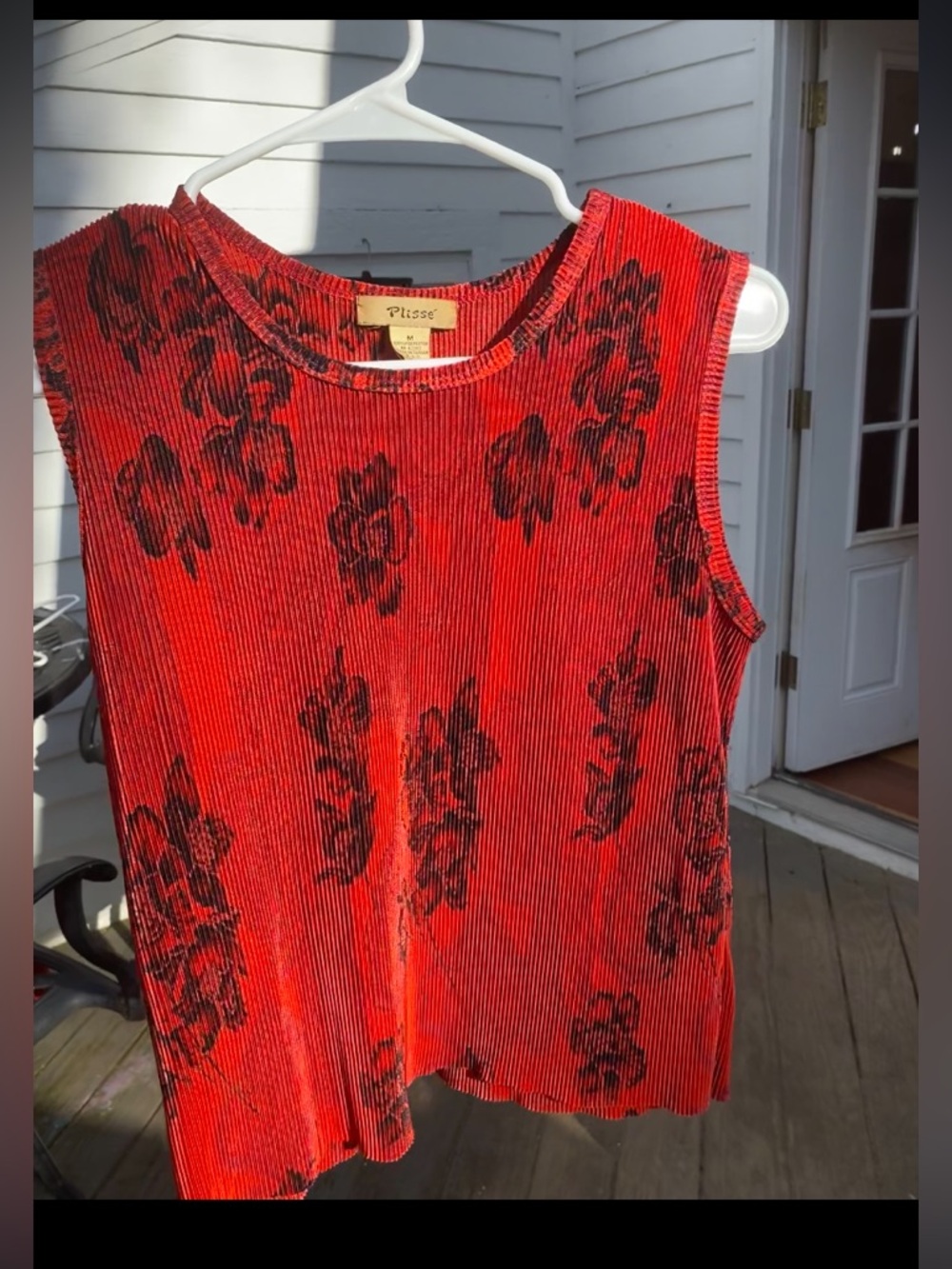 Vintage Plissé Red Rose Pleated 🌹 Textured Sleeveless Tank Top Y2K